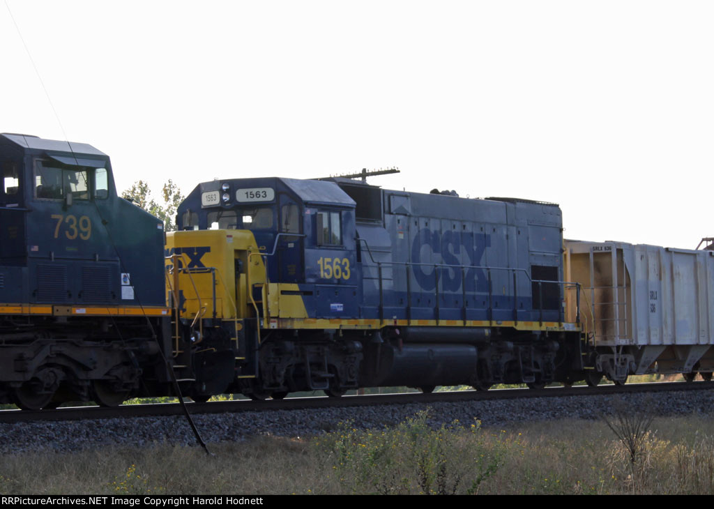 CSX 1563